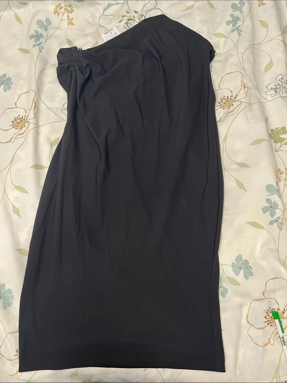 Classic Black Women's Dress - Sleek Everyday Style